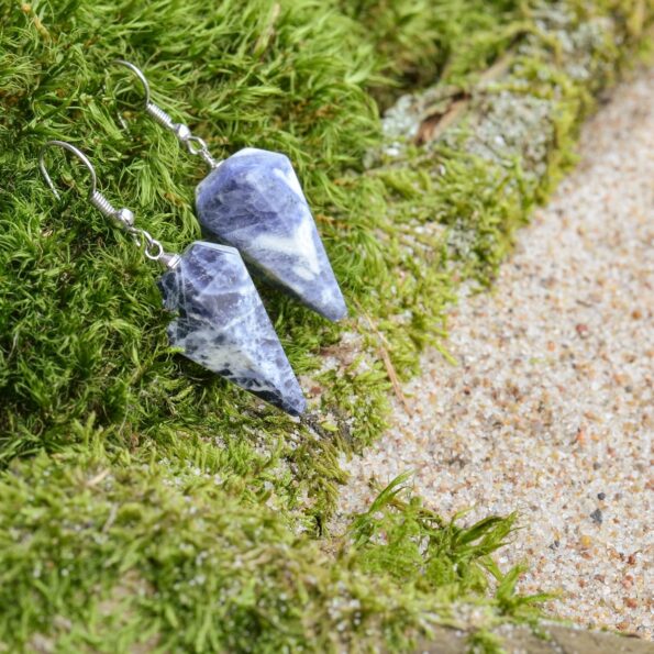 Sodalite-earrings-(pyramid)