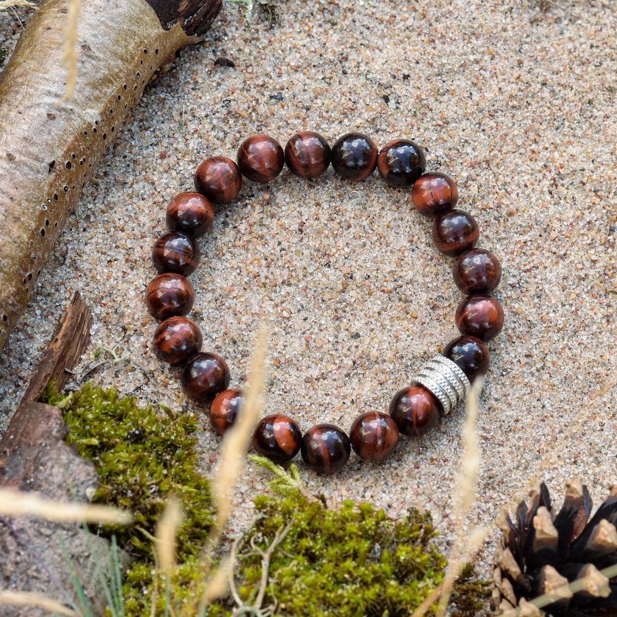 Kates-akis-3-min.jpg Custom context here