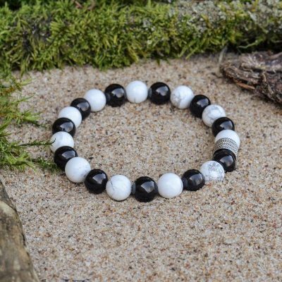 Armband aus schwarzem Obsidian und Howlith